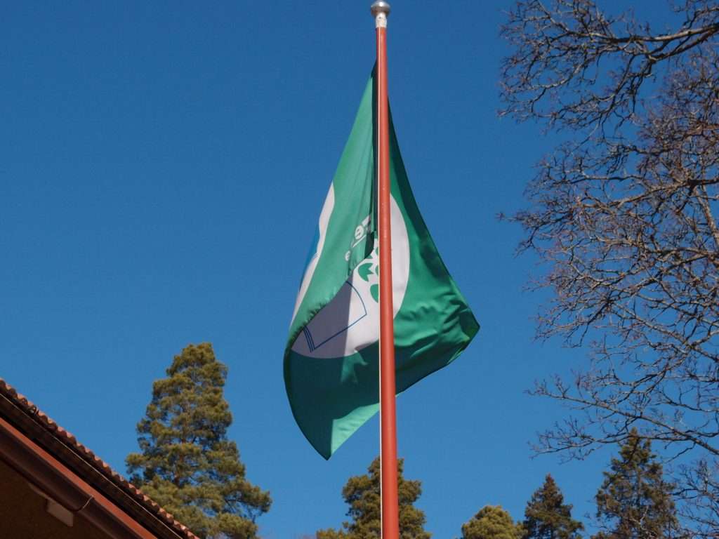FEE Suomi Hakee Vihre Lippu ohjelmajohtajaa Vihre Lippu FEE Suomi Hakee Vihre Lippu ohjelmajohtajaa Vihre Lippu